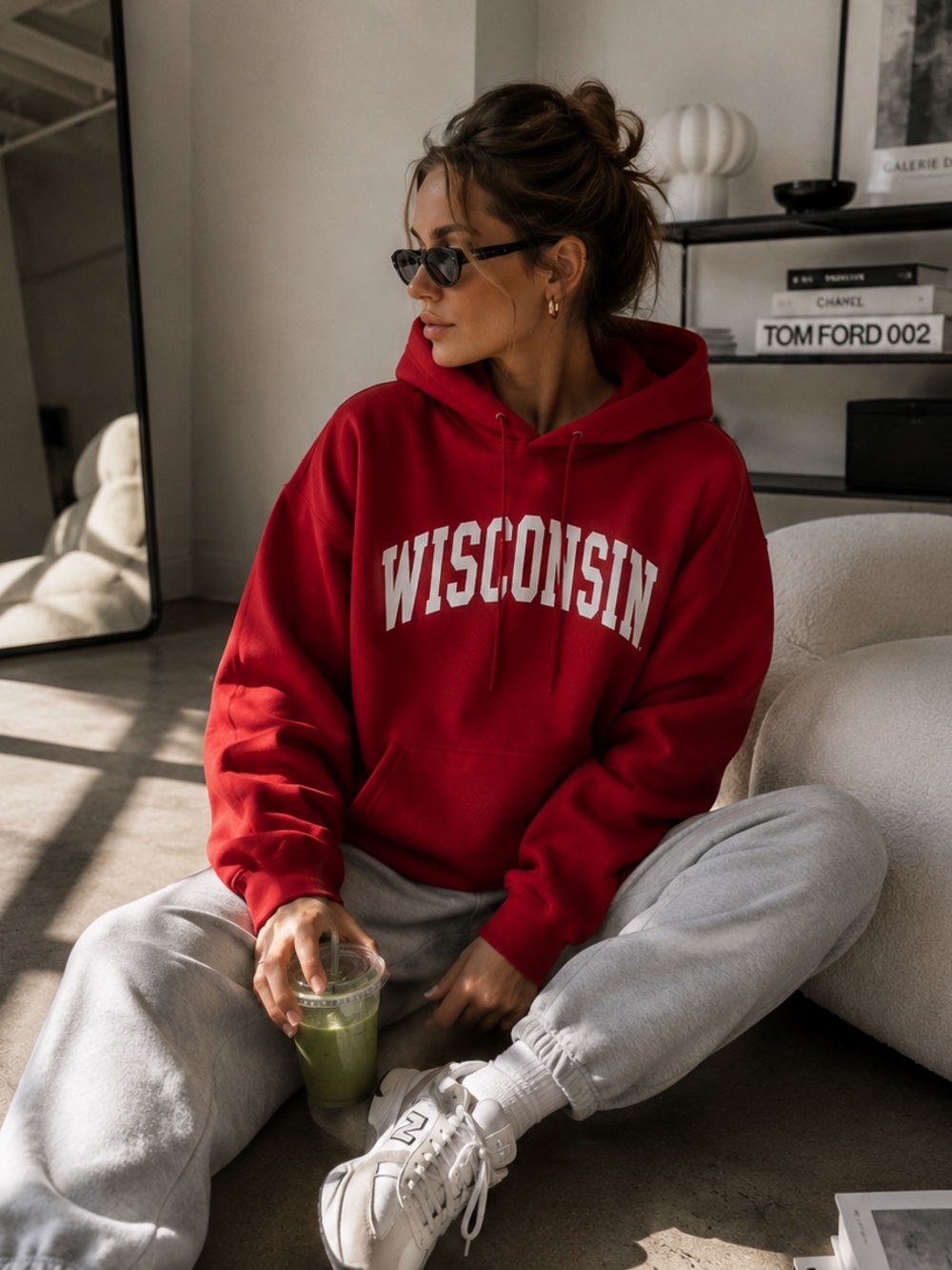 UW Madison Wisconsin Graphic Hoodie Red M